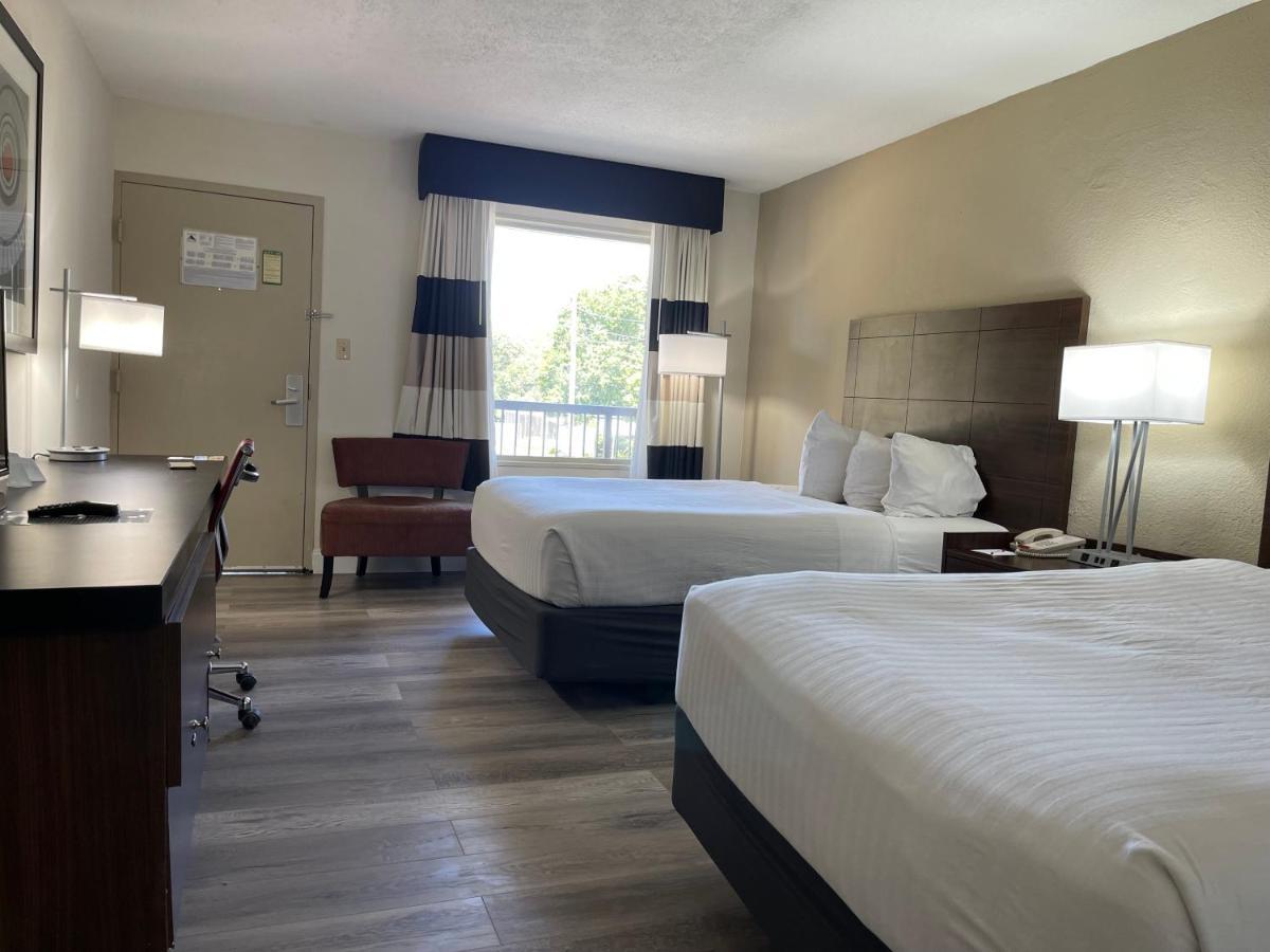 Remodeled, Huge Pool, Tiki Bar & Grill, Quiet Room Sarasota Extérieur photo